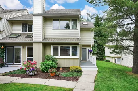 210 E Bass Ln #210, Suffield, CT 06078