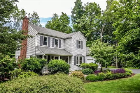 6 Elena Dr, New Milford, CT 06776