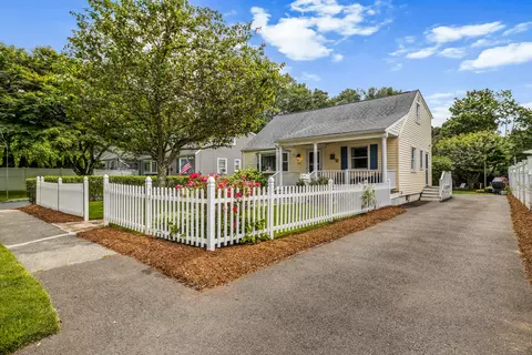 39 Beau St, Norwalk, CT 06850