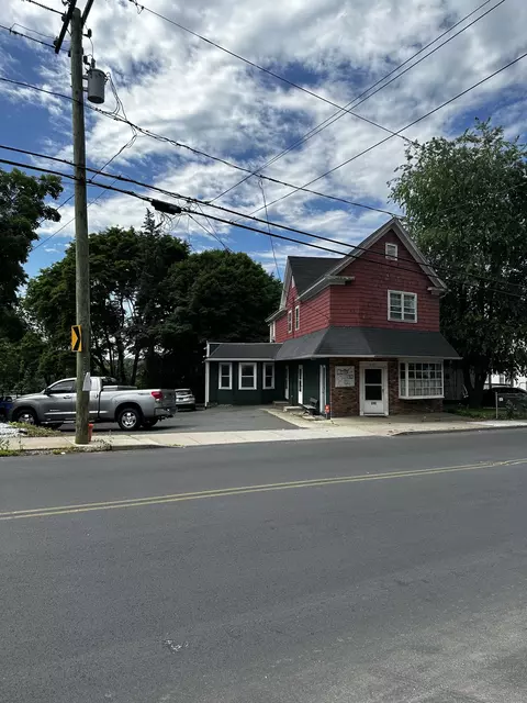 240 Wolcott St, Waterbury, CT 06705