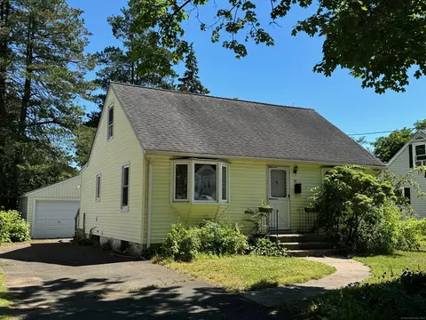 59 Kenny Dr, New Haven, CT 06513