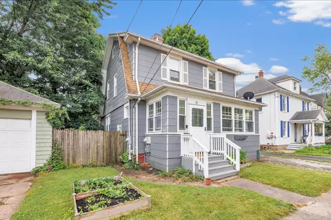 81 Belmont St, Hamden, CT 06517