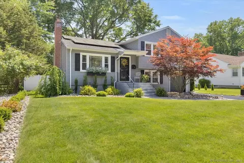 15 Haynes Rd, West Hartford, CT 06117