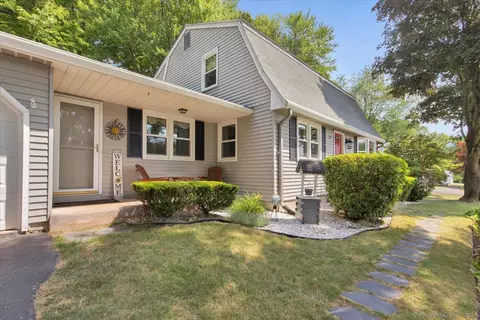 177 Hamilton Dr, Manchester, CT 06042