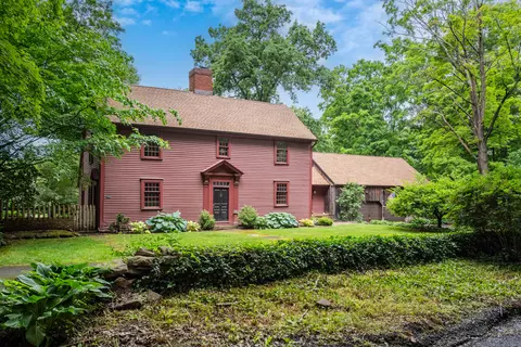 15 Laurel Grove Rd, Middletown, CT 06457