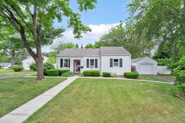 24 Lanham Ln, East Hartford, CT 06118