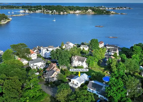 21 Brocketts Point Rd, Branford, CT 06405