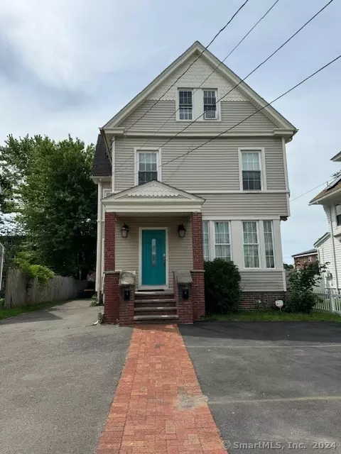 106 Richards Pl, West Haven, CT 06516