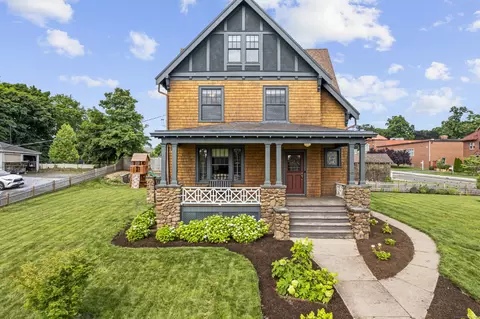 62 Peck St, Berlin, CT 06037