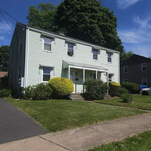 35 Waddell Rd, Manchester, CT 06040
