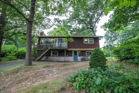 426 Laurel St, East Haven, CT 06512