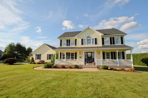 112 Cold Spring Ln, Suffield, CT 06078