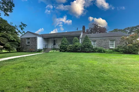 2765 Park Ave, Bridgeport, CT 06604