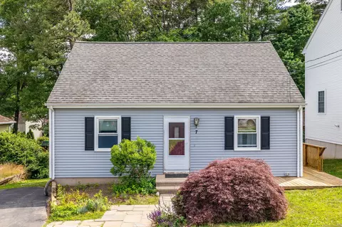 7 Lincoln St, Unionville, CT 06085