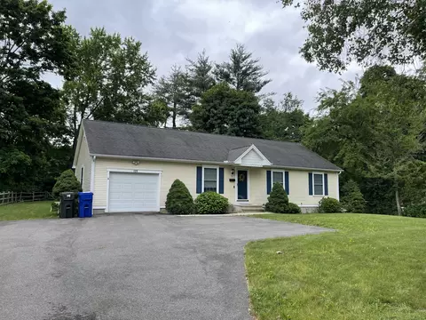 321 Cedar St, Newington, CT 06111