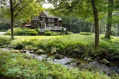 404 Colebrook Rd, Colebrook, CT 06021