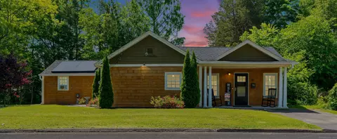 20 Rosemary Ln, Bristol, CT 06010