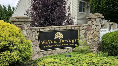 191 Willow Spgs #191, New Milford, CT 06776