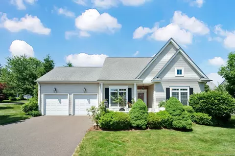 310 Beckenham Ln, Windsor, CT 06095