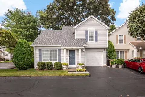 40 Oenoke Pl #1, Stamford, CT 06907