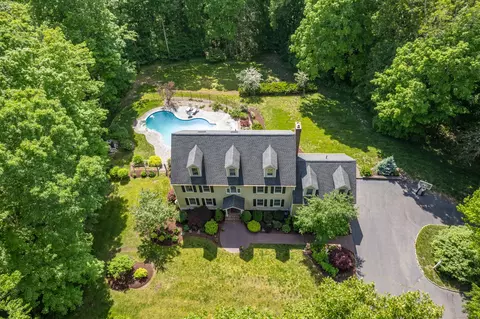 44 Buck Hill Rd, Madison, CT 06443