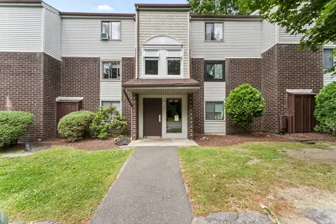 7 Padanaram Rd #I190, Danbury, CT 06811