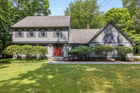 58 Cow Hill Rd, Killingworth, CT 06419