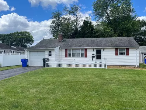 87 Westgate St, West Hartford, CT 06110