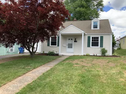 83 Morningside Dr W, Bristol, CT 06010