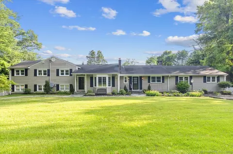 359 Vine Rd, Stamford, CT 06905