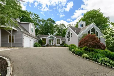80 Sawmill Rd, Branford, CT 06405