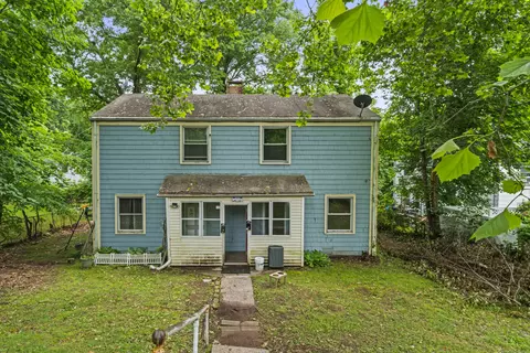 53 Rock Creek Rd, New Haven, CT 06515
