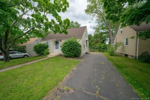 25 Griffin Rd, Manchester, CT 06042