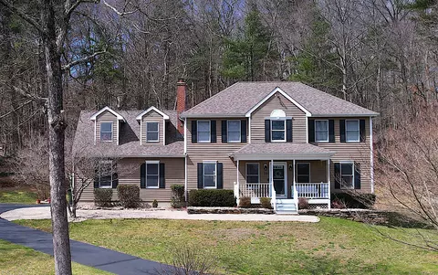 20 Woodhenge Dr, Tolland, CT 06084