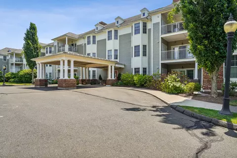 25 Cassandra Blvd #109, West Hartford, CT 06107