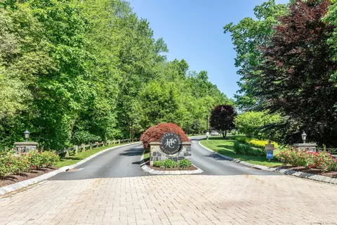 334 Hunter Dr #334, Litchfield, CT 06759