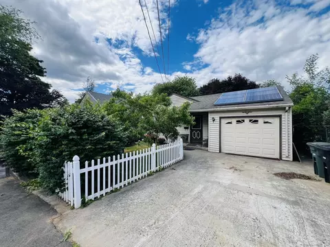 55 Finch St, Milford, CT 06461