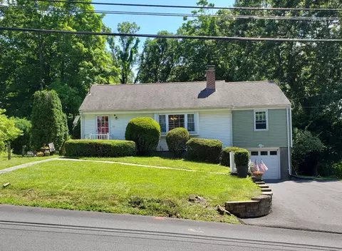 96 Beechwood Dr, New Britain, CT 06053