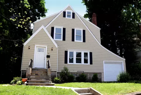 46 Puritan Ln, Stamford, CT 06906