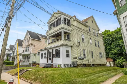 17 Lyons St, New Britain, CT 06052