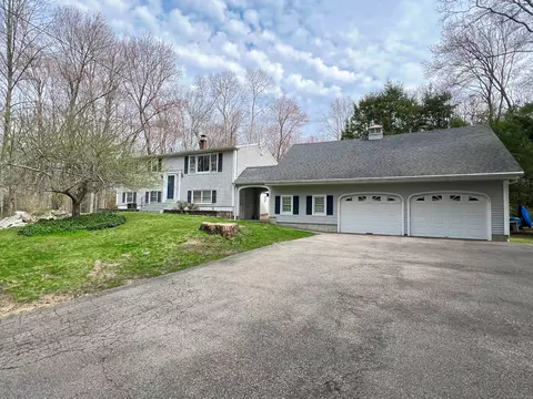 149 Spicer Hill Rd, Ledyard, CT 06339