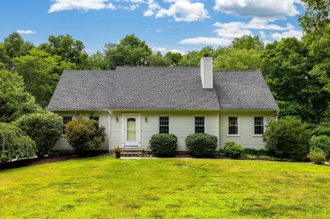 97 Hard Hill Rd, Woodbury, CT 06798