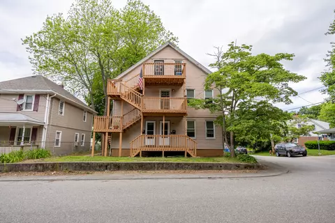 146 Division St Ext, Norwich, CT 06360