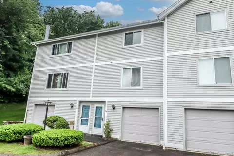 151 Shelter Rock Rd #54, Danbury, CT 06810