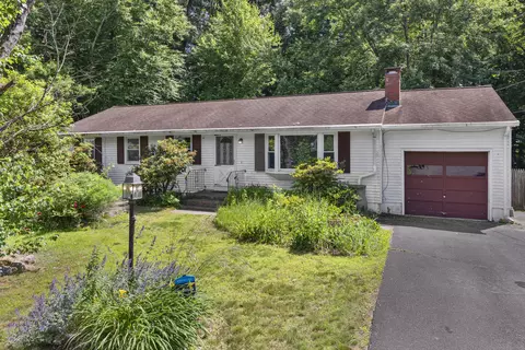 111 Farmstead Rd, East Hartford, CT 06118