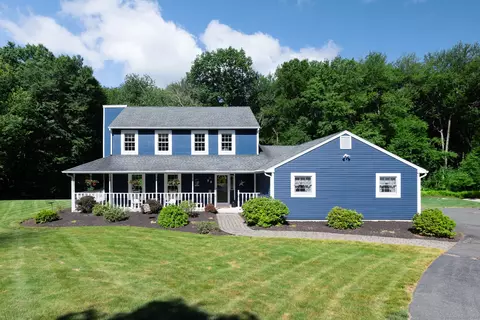 17 Myra Ln, Burlington, CT 06013