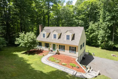 147 Foot Hills Rd # R, Durham, CT 06422