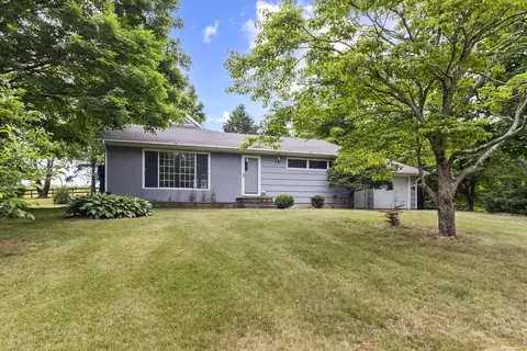 136 River Rd, Preston, CT 06365