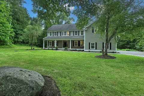 32 Blueberry Hill Rd, Redding, CT 06896