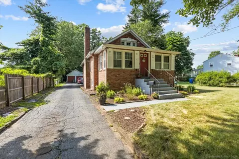 375 Rood Ave, Windsor, CT 06095